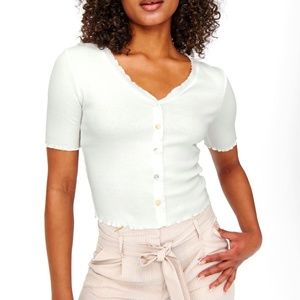 ONLY - White cropped top with decorative buttons
